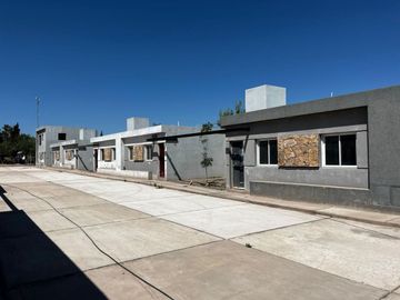 venta complejo a estrenar casas y dúplex luzuriaga
