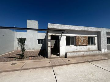 venta complejo a estrenar casas y dúplex luzuriaga