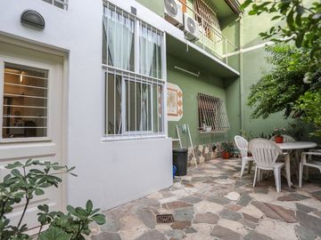 Venta Hermosa Casa Tipo PH 5 ambientes en Almagro