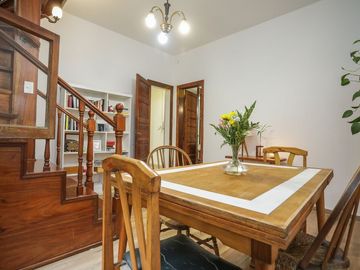 Venta Hermosa Casa Tipo PH 5 ambientes en Almagro