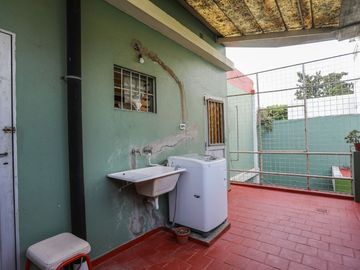 Venta Hermosa Casa Tipo PH 5 ambientes en Almagro