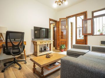Venta Hermosa Casa Tipo PH 5 ambientes en Almagro