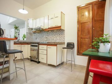 Venta Hermosa Casa Tipo PH 5 ambientes en Almagro