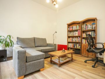 Venta Hermosa Casa Tipo PH 5 ambientes en Almagro