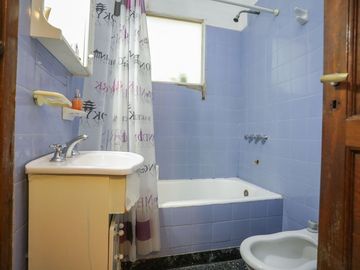 Venta Hermosa Casa Tipo PH 5 ambientes en Almagro