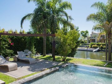 VENTA CASA 7 AMB EN CABOS DEL LAGO - NORDELTA