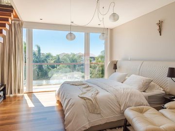 VENTA CASA 7 AMB EN CABOS DEL LAGO - NORDELTA