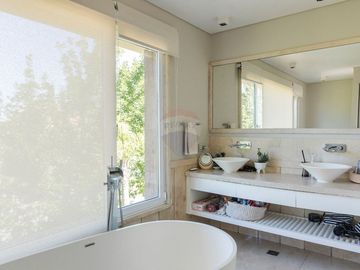 VENTA CASA 7 AMB EN CABOS DEL LAGO - NORDELTA