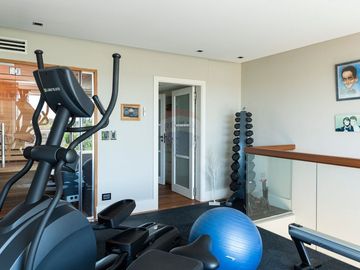 VENTA CASA 7 AMB EN CABOS DEL LAGO - NORDELTA