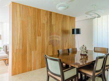 VENTA CASA 7 AMB EN CABOS DEL LAGO - NORDELTA