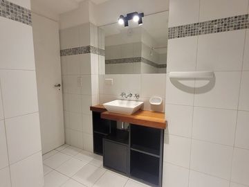 VENTA DPTO 2 AMB TIPO LOFT EN COLEGIALES C BALCON