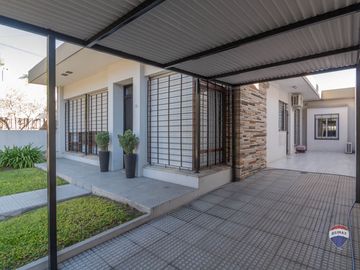 VENTA CASA QUILMES