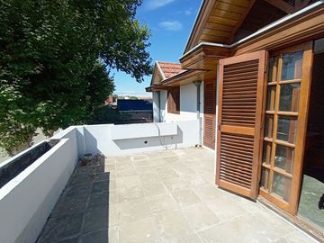 VENTA CASA 4 AMB CON PARQUE EZPELETA, QUILMES