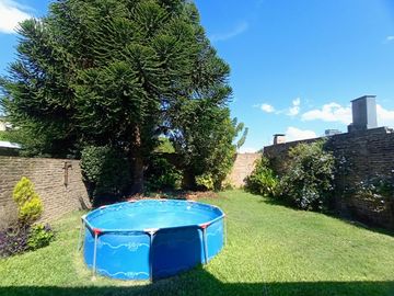 VENTA CASA 4 AMB CON PARQUE EZPELETA, QUILMES