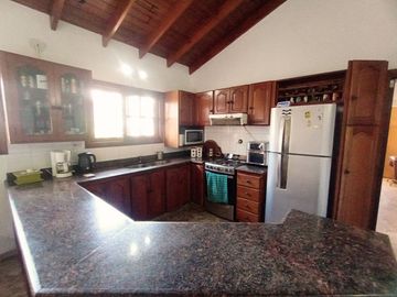 VENTA CASA 4 AMB CON PARQUE EZPELETA, QUILMES