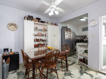 DPTO EN VENTA VILLA CRESPO 4 AMB + DEP.  RECICLADO