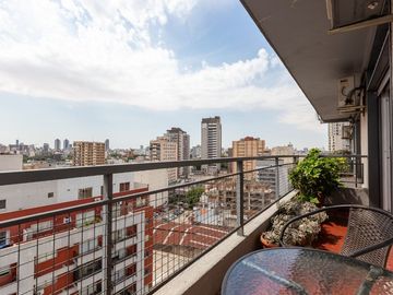 DPTO EN VENTA VILLA CRESPO 4 AMB + DEP.  RECICLADO