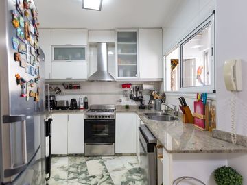 DPTO EN VENTA VILLA CRESPO 4 AMB + DEP.  RECICLADO