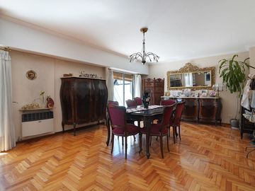 VENTA 5 AMB CABALLITO BALCON TERRAZA PARRILLA
