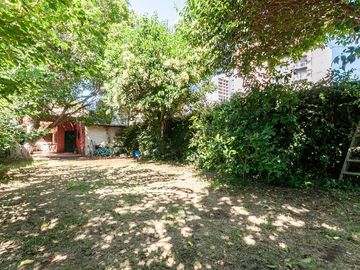CASA DE 5 AMB. LOTE 8.66 X 42 MTS