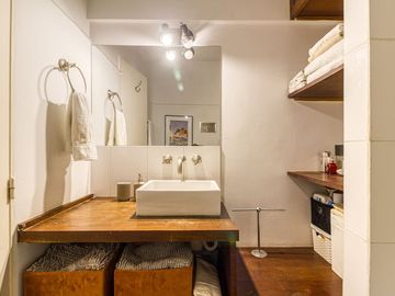 VENTA DEPARTAMENTO DOS AMBIENTES CAÑITAS TERRAZA