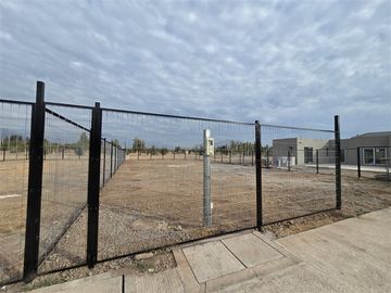 Sitio en Venta en Condominio Los Almendros / Ramon Subercaseaux 1200