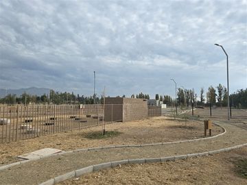 Sitio en Venta en Condominio Los Almendros / Ramon Subercaseaux 1200