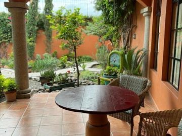 En Venta Casa con Casita Independiente y Rooftop en San Miguel de Allende