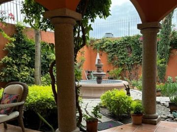 En Venta Casa con Casita Independiente y Rooftop en San Miguel de Allende