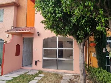 CASA EN RENTA EN EL TENAYO