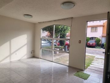 CASA EN RENTA EN EL TENAYO