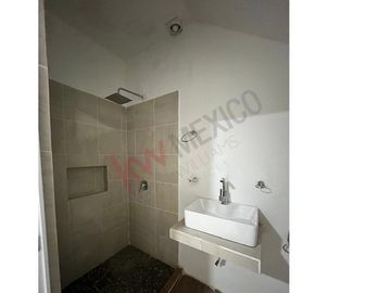 Casa Nueva en venta en fraccionamiento Sabines cercana a una de las principales vías de comunicación de la ciudad.