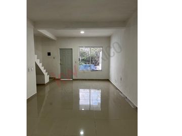 Casa Nueva en venta en fraccionamiento Sabines cercana a una de las principales vías de comunicación de la ciudad.