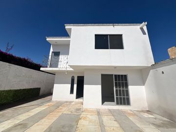 Casa en Venta en San Pedro Ahuacatlán, SJR, Querétaro.