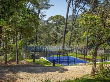 Exclusiva residencia en venta en el corazón de Avándaro, Valle de Bravo