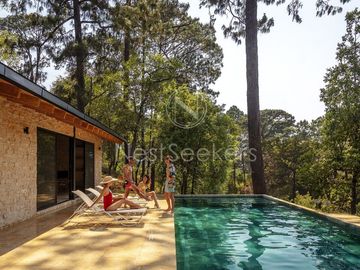 Exclusiva residencia en venta en el corazón de Avándaro, Valle de Bravo