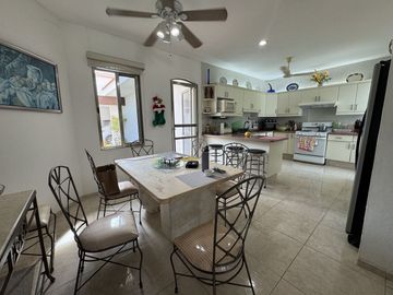 Casa en venta de una Planta Mérida Yucatán, La Ceiba II