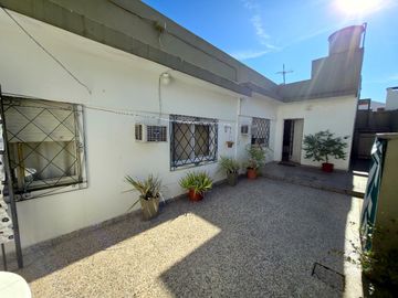 Casa en venta en Burzaco Oeste