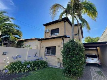 Casa en venta en Castelar Sur