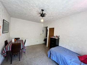 Venta de departamento 2 ambientes en San Cristobal