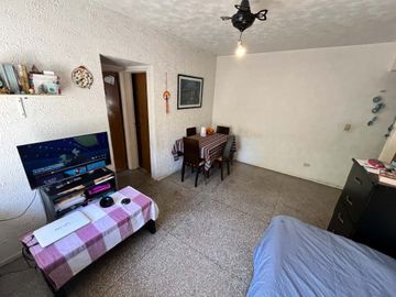 Venta de departamento 2 ambientes en San Cristobal