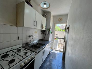 Venta de departamento 2 ambientes en San Cristobal
