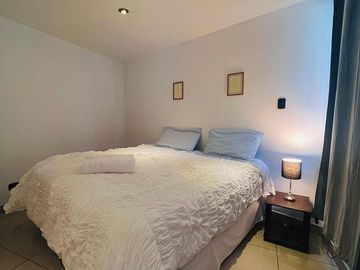 CALLE JUAN DE LA FUENTE 320 - MIRAFLORES - ENTRE AV. BENAVIDES CDRA 10 Y PARQUE EL REDUCTOto en Mira