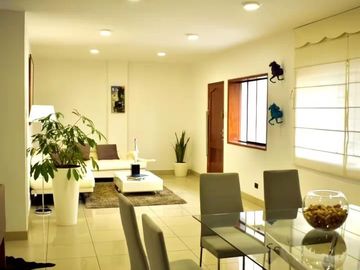 CALLE JUAN DE LA FUENTE 320 - MIRAFLORES - ENTRE AV. BENAVIDES CDRA 10 Y PARQUE EL REDUCTOto en Mira