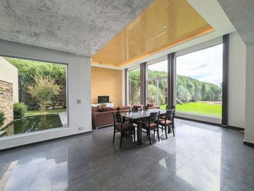 Casa de diseño en Venta Lago San Benito Villanueva