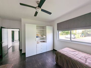 Casa de diseño en Venta Lago San Benito Villanueva