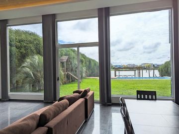 Casa de diseño en Venta Lago San Benito Villanueva