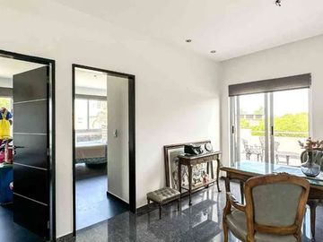 Casa de diseño en Venta Lago San Benito Villanueva