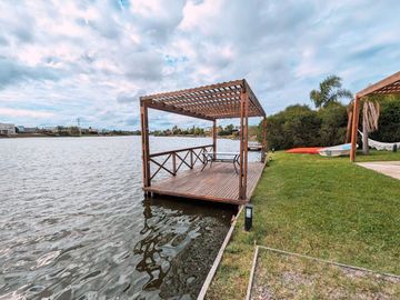 Casa de diseño en Venta Lago San Benito Villanueva