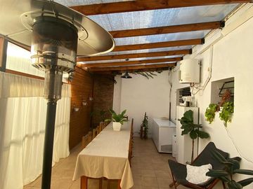 Casa en buenas condiciones, Berazategui,  centro